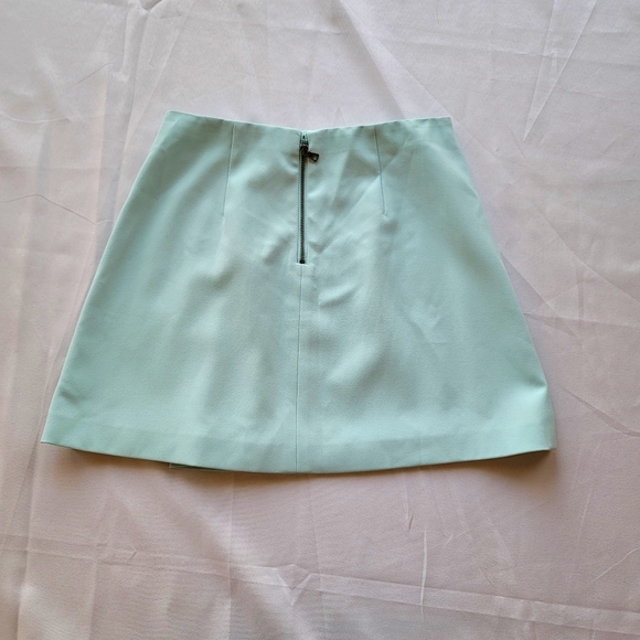 NWT Alice + Olivia Pleated Mini Skirt - size 0 - Picture 4 of 7